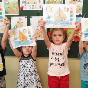 Grupa 4,  gata de vacanță!  Vom călători cu vaporașul pe mare și vom lua cu noi și „Evantaiul cu aromă de fructe”