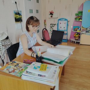 Au început pregătirile pentru noul an… Muncim ca albinuțele
